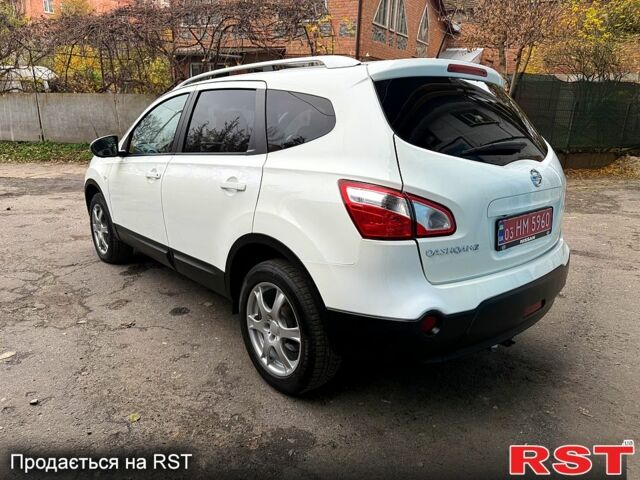 Белый Ниссан Кашкай, объемом двигателя 2 л и пробегом 190 тыс. км за 11700 $, фото 6 на Automoto.ua