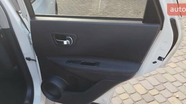 Білий Ніссан Кашкай, об'ємом двигуна 1.5 л та пробігом 169 тис. км за 12800 $, фото 16 на Automoto.ua