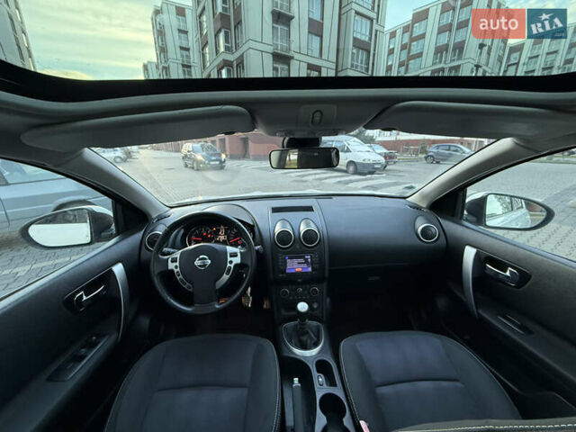 Белый Ниссан Кашкай, объемом двигателя 1.5 л и пробегом 219 тыс. км за 10899 $, фото 2 на Automoto.ua