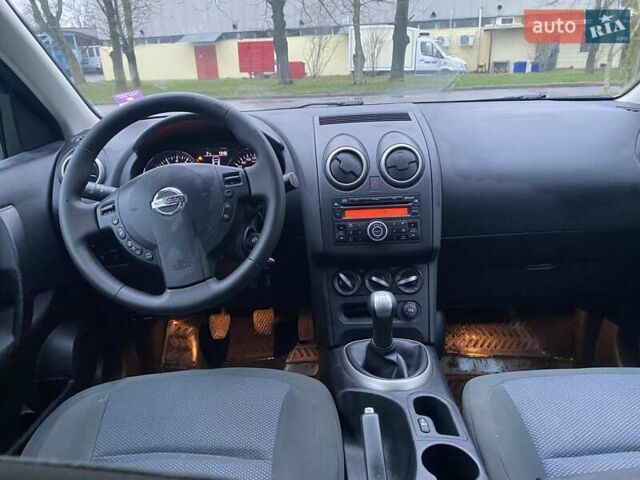 Белый Ниссан Кашкай, объемом двигателя 1.6 л и пробегом 220 тыс. км за 9800 $, фото 45 на Automoto.ua
