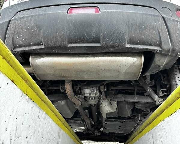 Белый Ниссан Кашкай, объемом двигателя 1.6 л и пробегом 174 тыс. км за 12999 $, фото 53 на Automoto.ua