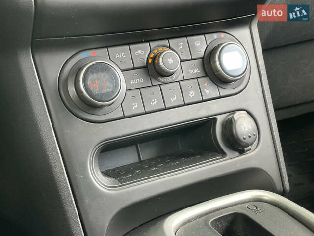 Білий Ніссан Кашкай, об'ємом двигуна 1.6 л та пробігом 156 тис. км за 9990 $, фото 26 на Automoto.ua