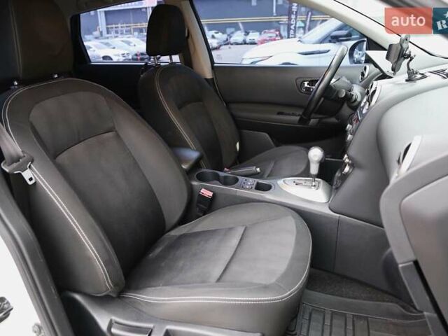 Білий Ніссан Кашкай, об'ємом двигуна 2 л та пробігом 130 тис. км за 11900 $, фото 9 на Automoto.ua