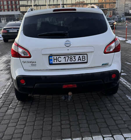 Білий Ніссан Кашкай, об'ємом двигуна 1.6 л та пробігом 211 тис. км за 11300 $, фото 3 на Automoto.ua