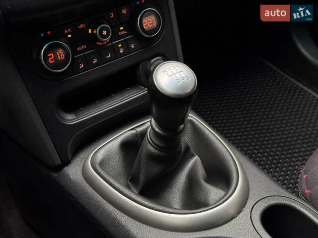 Белый Ниссан Кашкай, объемом двигателя 1.5 л и пробегом 277 тыс. км за 9300 $, фото 27 на Automoto.ua