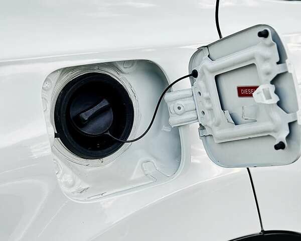 Белый Ниссан Кашкай, объемом двигателя 1.6 л и пробегом 174 тыс. км за 12999 $, фото 18 на Automoto.ua