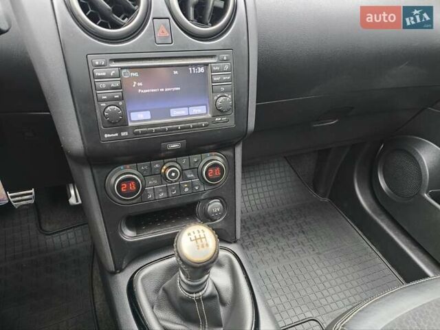 Білий Ніссан Кашкай, об'ємом двигуна 1.6 л та пробігом 210 тис. км за 11700 $, фото 31 на Automoto.ua