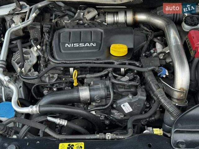 Белый Ниссан Кашкай, объемом двигателя 1.6 л и пробегом 174 тыс. км за 12999 $, фото 66 на Automoto.ua