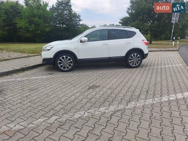 Белый Ниссан Кашкай, объемом двигателя 2 л и пробегом 220 тыс. км за 12999 $, фото 1 на Automoto.ua