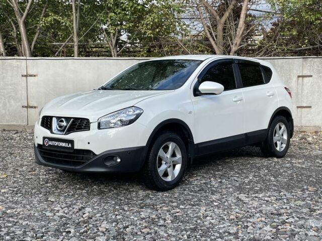 Білий Ніссан Кашкай, об'ємом двигуна 1.6 л та пробігом 156 тис. км за 9790 $, фото 4 на Automoto.ua