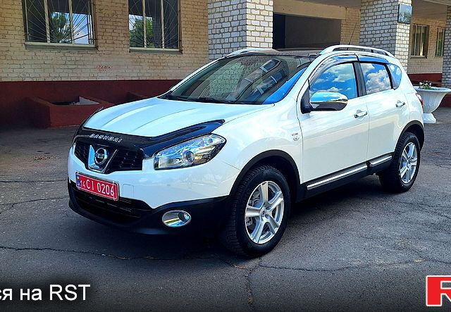 Белый Ниссан Кашкай, объемом двигателя 1.5 л и пробегом 225 тыс. км за 11500 $, фото 2 на Automoto.ua