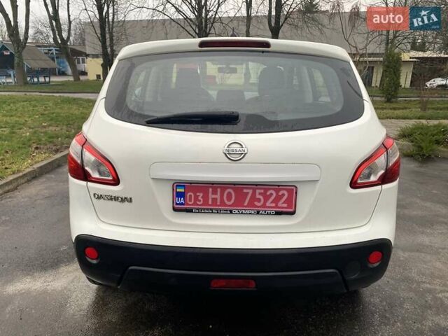 Белый Ниссан Кашкай, объемом двигателя 1.6 л и пробегом 220 тыс. км за 9800 $, фото 19 на Automoto.ua