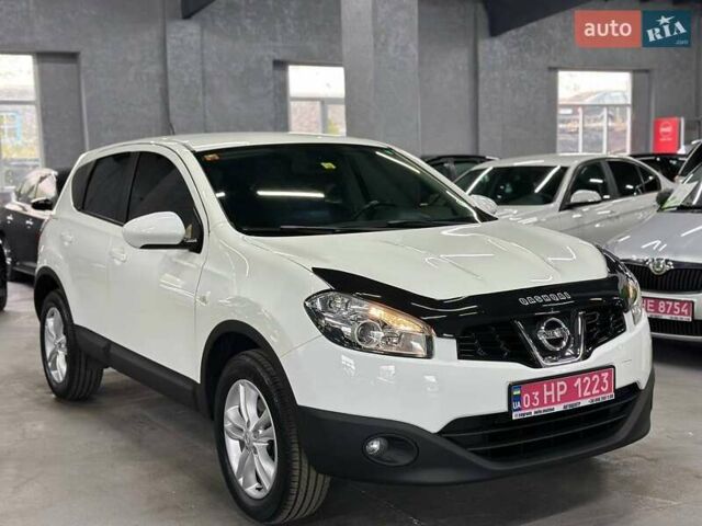 Белый Ниссан Кашкай, объемом двигателя 1.6 л и пробегом 160 тыс. км за 11799 $, фото 9 на Automoto.ua