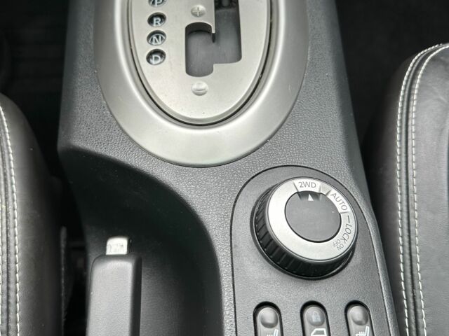 Белый Ниссан Кашкай, объемом двигателя 2 л и пробегом 193 тыс. км за 12230 $, фото 13 на Automoto.ua