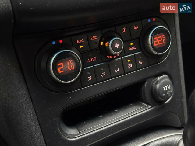 Белый Ниссан Кашкай, объемом двигателя 1.5 л и пробегом 277 тыс. км за 9300 $, фото 25 на Automoto.ua