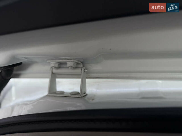 Белый Ниссан Кашкай, объемом двигателя 1.5 л и пробегом 219 тыс. км за 10899 $, фото 38 на Automoto.ua