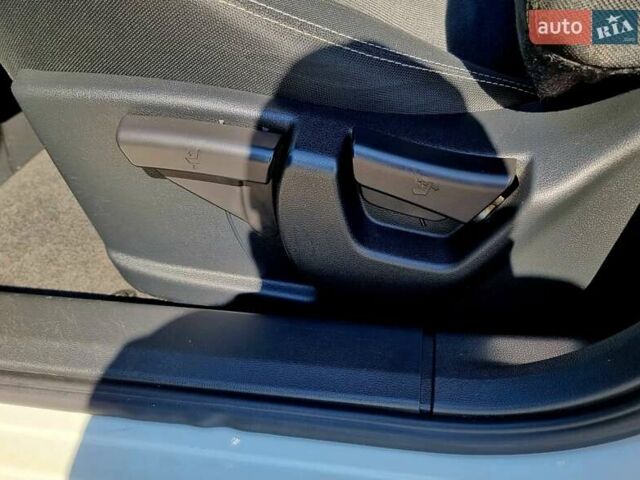 Белый Ниссан Кашкай, объемом двигателя 2 л и пробегом 162 тыс. км за 11899 $, фото 82 на Automoto.ua