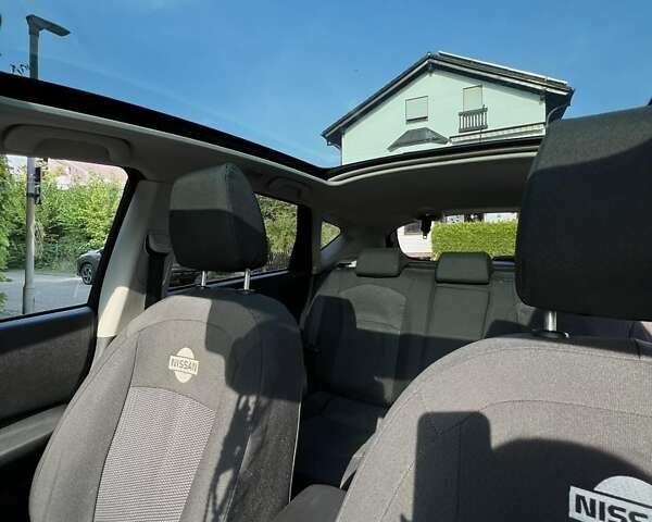 Белый Ниссан Кашкай, объемом двигателя 2 л и пробегом 220 тыс. км за 12999 $, фото 10 на Automoto.ua