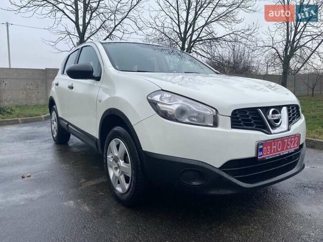 Белый Ниссан Кашкай, объемом двигателя 1.6 л и пробегом 220 тыс. км за 9800 $, фото 33 на Automoto.ua