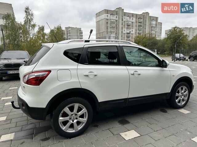 Белый Ниссан Кашкай, объемом двигателя 2 л и пробегом 195 тыс. км за 12250 $, фото 33 на Automoto.ua