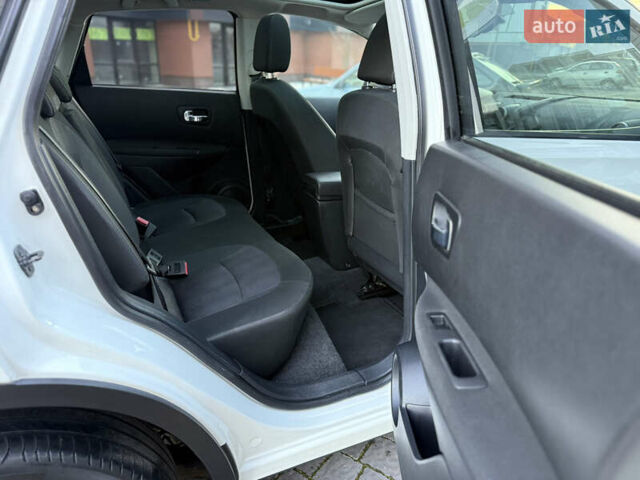 Белый Ниссан Кашкай, объемом двигателя 1.5 л и пробегом 219 тыс. км за 10899 $, фото 41 на Automoto.ua