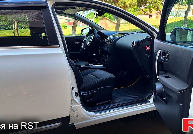 Белый Ниссан Кашкай, объемом двигателя 1.5 л и пробегом 225 тыс. км за 11500 $, фото 9 на Automoto.ua