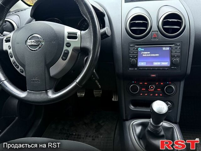 Белый Ниссан Кашкай, объемом двигателя 2 л и пробегом 190 тыс. км за 11700 $, фото 9 на Automoto.ua