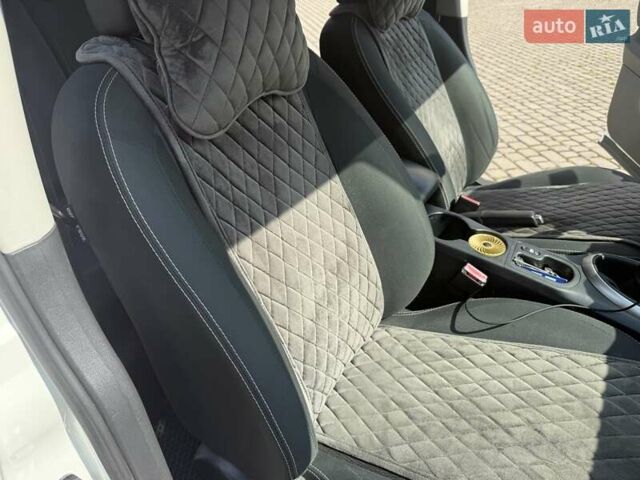 Білий Ніссан Кашкай, об'ємом двигуна 1.46 л та пробігом 237 тис. км за 11111 $, фото 29 на Automoto.ua