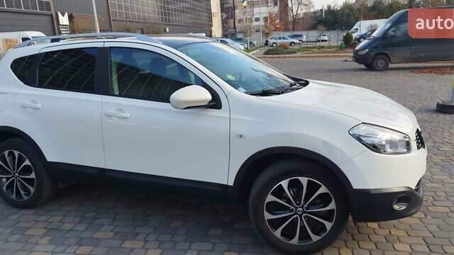 Білий Ніссан Кашкай, об'ємом двигуна 1.5 л та пробігом 169 тис. км за 12800 $, фото 6 на Automoto.ua
