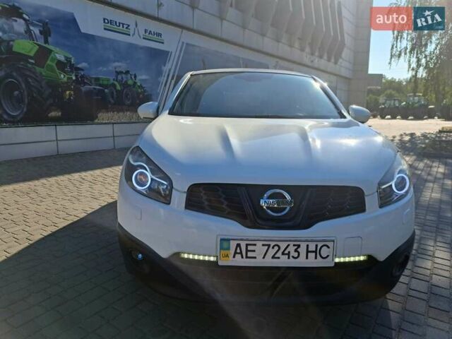 Белый Ниссан Кашкай, объемом двигателя 2 л и пробегом 87 тыс. км за 12800 $, фото 1 на Automoto.ua