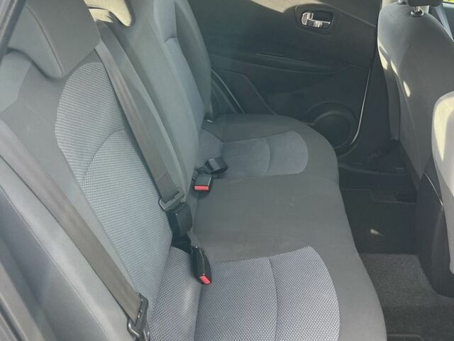 Белый Ниссан Кашкай, объемом двигателя 1.5 л и пробегом 250 тыс. км за 9500 $, фото 4 на Automoto.ua