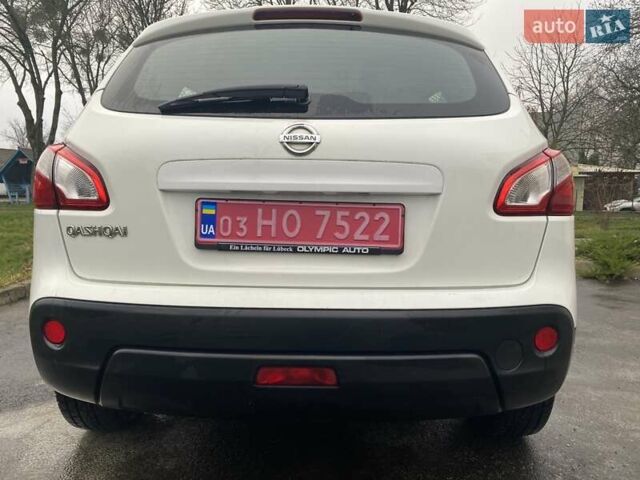 Белый Ниссан Кашкай, объемом двигателя 1.6 л и пробегом 220 тыс. км за 9800 $, фото 20 на Automoto.ua