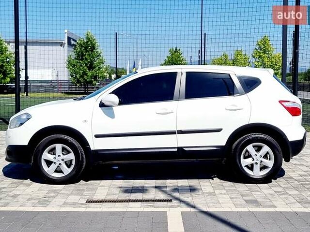 Белый Ниссан Кашкай, объемом двигателя 2 л и пробегом 162 тыс. км за 11899 $, фото 5 на Automoto.ua