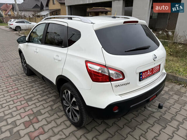 Белый Ниссан Кашкай, объемом двигателя 1.5 л и пробегом 198 тыс. км за 13500 $, фото 4 на Automoto.ua