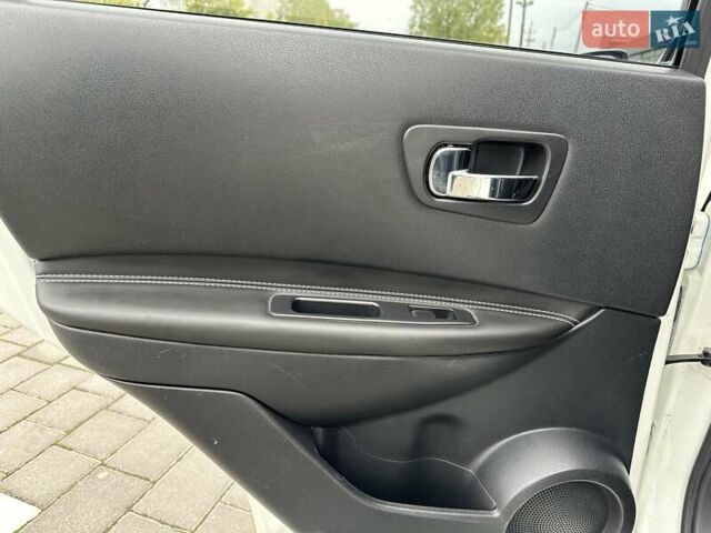 Білий Ніссан Кашкай, об'ємом двигуна 2 л та пробігом 193 тис. км за 12170 $, фото 31 на Automoto.ua