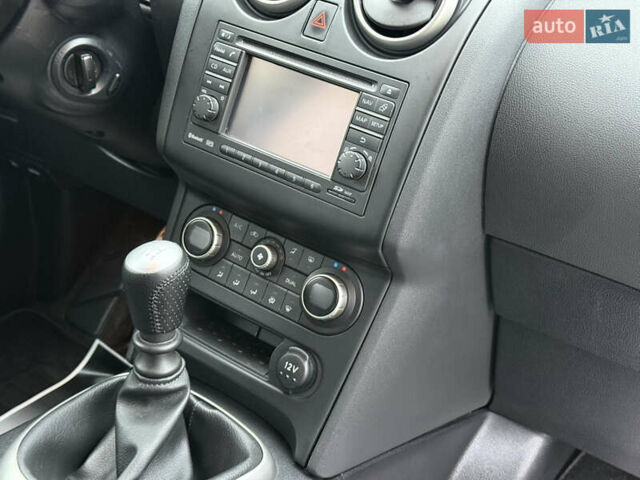 Белый Ниссан Кашкай, объемом двигателя 1.5 л и пробегом 198 тыс. км за 13500 $, фото 18 на Automoto.ua