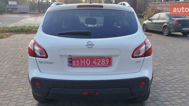 Білий Ніссан Кашкай, об'ємом двигуна 1.5 л та пробігом 169 тис. км за 12800 $, фото 2 на Automoto.ua