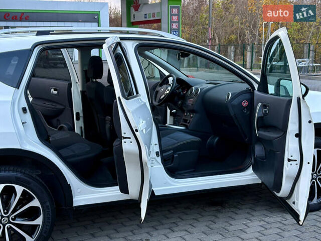 Ниссан Кашкай 2012 в Житомире на Automoto.ua Белый Ниссан Кашкай, объемом двигателя 1.5 л и пробегом 212 тыс. км за 11899 $, фото 39 на Automoto.ua