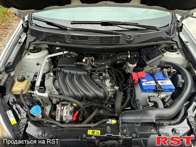 Белый Ниссан Кашкай, объемом двигателя 1.6 л и пробегом 187 тыс. км за 10999 $, фото 11 на Automoto.ua