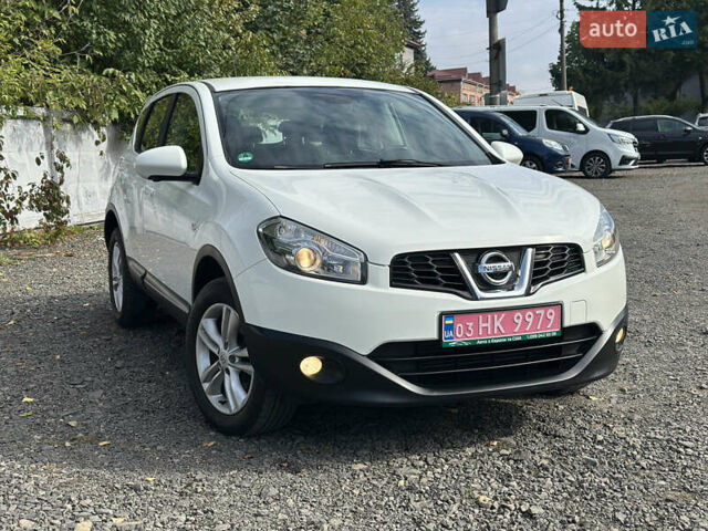 Белый Ниссан Кашкай, объемом двигателя 1.5 л и пробегом 242 тыс. км за 10500 $, фото 4 на Automoto.ua