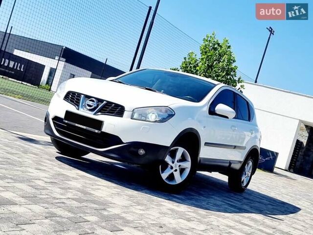 Белый Ниссан Кашкай, объемом двигателя 2 л и пробегом 162 тыс. км за 11899 $, фото 114 на Automoto.ua