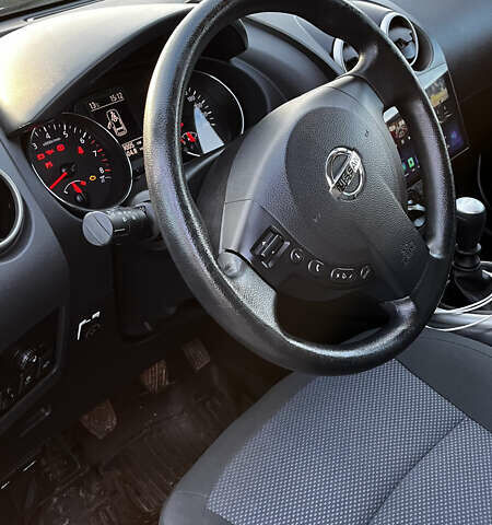 Білий Ніссан Кашкай, об'ємом двигуна 2 л та пробігом 129 тис. км за 13500 $, фото 42 на Automoto.ua