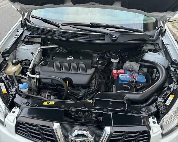 Белый Ниссан Кашкай, объемом двигателя 2 л и пробегом 159 тыс. км за 11200 $, фото 28 на Automoto.ua