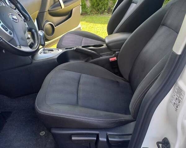 Белый Ниссан Кашкай, объемом двигателя 2 л и пробегом 188 тыс. км за 11999 $, фото 6 на Automoto.ua