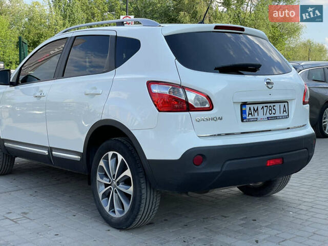 Белый Ниссан Кашкай, объемом двигателя 2 л и пробегом 120 тыс. км за 12955 $, фото 17 на Automoto.ua