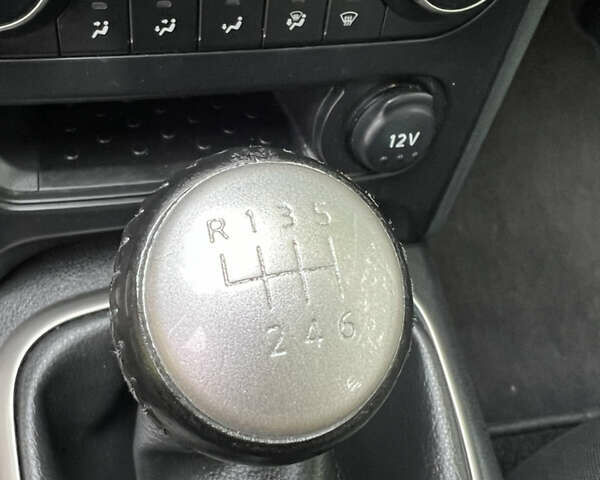 Белый Ниссан Кашкай, объемом двигателя 1.5 л и пробегом 180 тыс. км за 10800 $, фото 23 на Automoto.ua