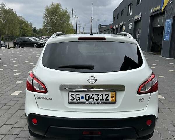 Білий Ніссан Кашкай, об'ємом двигуна 2 л та пробігом 195 тис. км за 12250 $, фото 8 на Automoto.ua