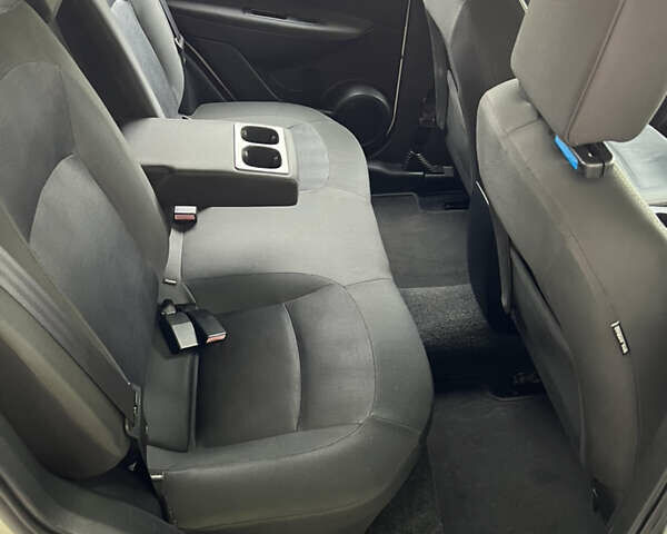 Белый Ниссан Кашкай, объемом двигателя 1.5 л и пробегом 180 тыс. км за 10800 $, фото 16 на Automoto.ua