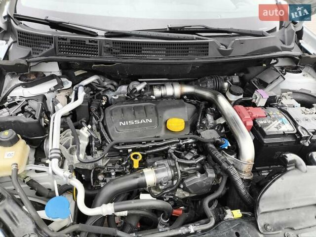 Білий Ніссан Кашкай, об'ємом двигуна 1.6 л та пробігом 210 тис. км за 11700 $, фото 53 на Automoto.ua