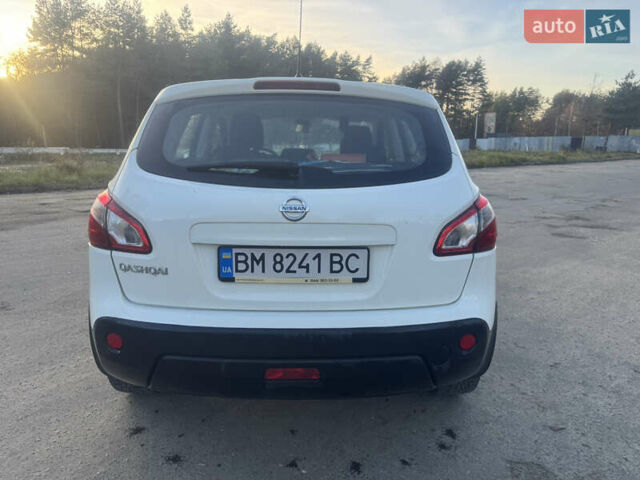 Белый Ниссан Кашкай, объемом двигателя 1.6 л и пробегом 202 тыс. км за 9500 $, фото 7 на Automoto.ua